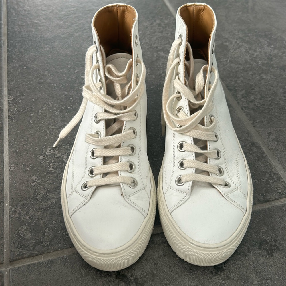 Common Projects hight top sneakers